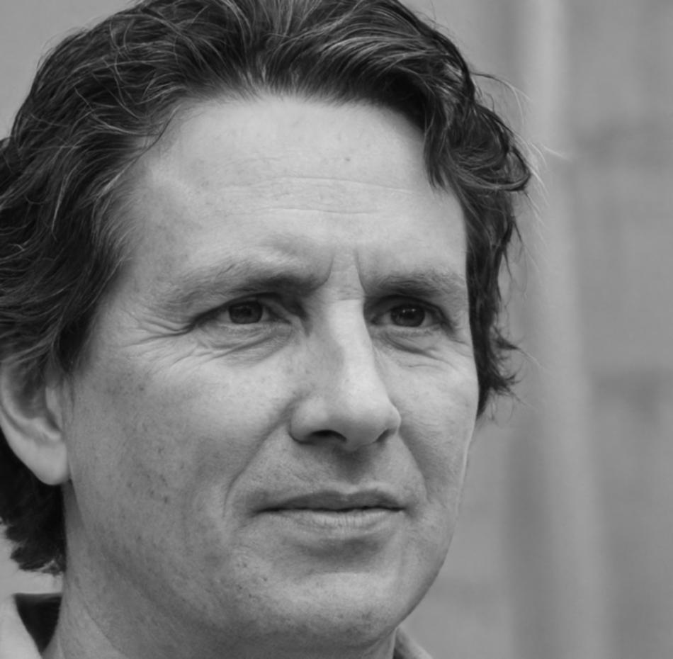 Julien Beaumont, Expert en Stratégie Financière